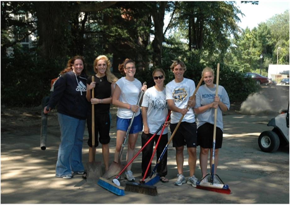 Mitchell College SAAC Lends a Hand in Community Restoration