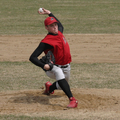 BASEBALL WINS IN "GRAND" FASHION OVER STATEN ISLAND