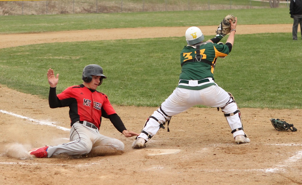 Baseball Sets School Record for Wins, Clinches Top Spot in NECC
