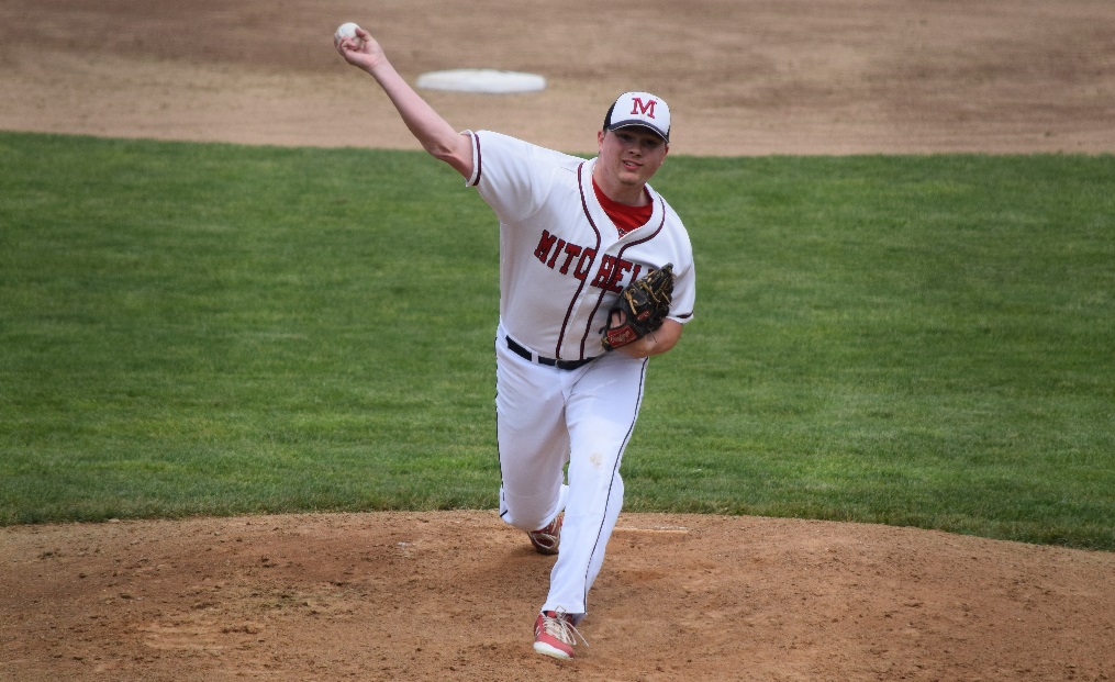 Thivierge Powers Baseball to Split with Misericordia