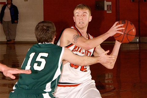 Arcadia Slips Past MBB