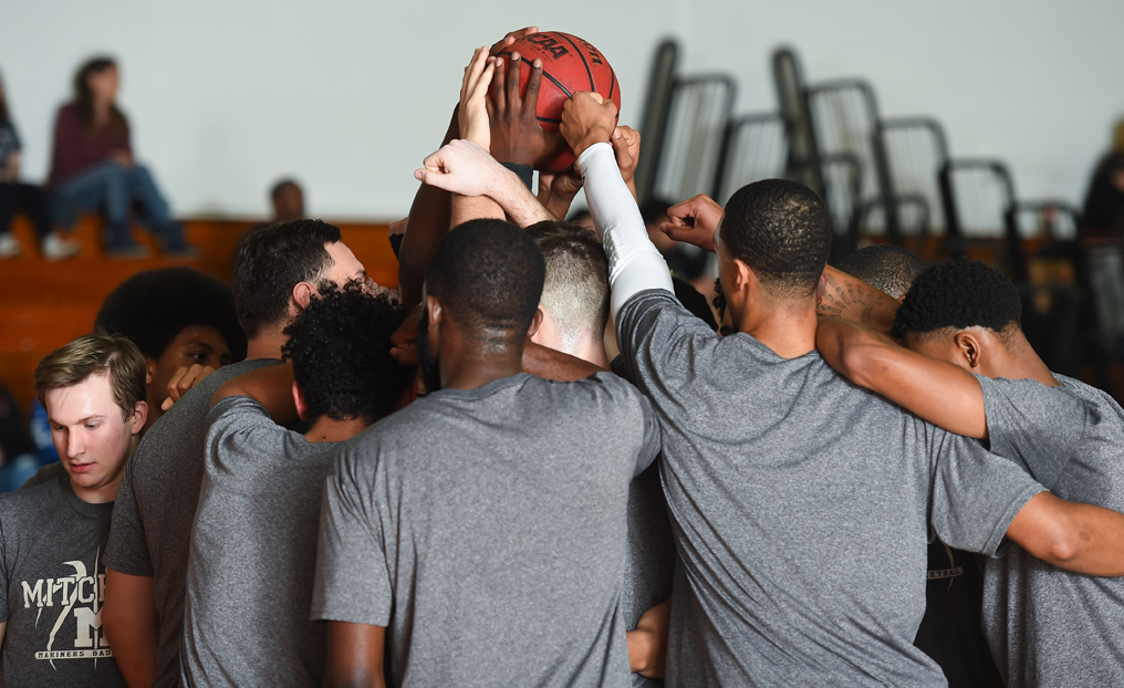 MBB Adds Five Players for 2018-19
