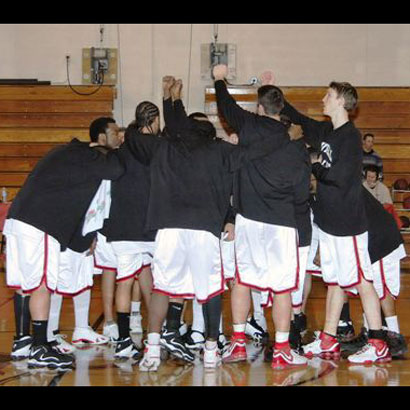 MEN'S BASKETBALL LOSES ON BUZZER BEATER TO ANNA MARIA 81-79