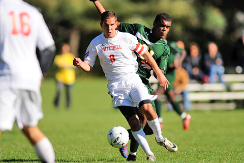 Men's Soccer Ousted 3-2 in OT vs. Elms in NECC Championship