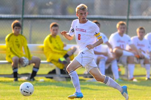 Simmons Named NECC Male Student Athlete of the Year
