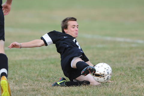 Men's Soccer Falls 3-0 to Albertus Magnus
