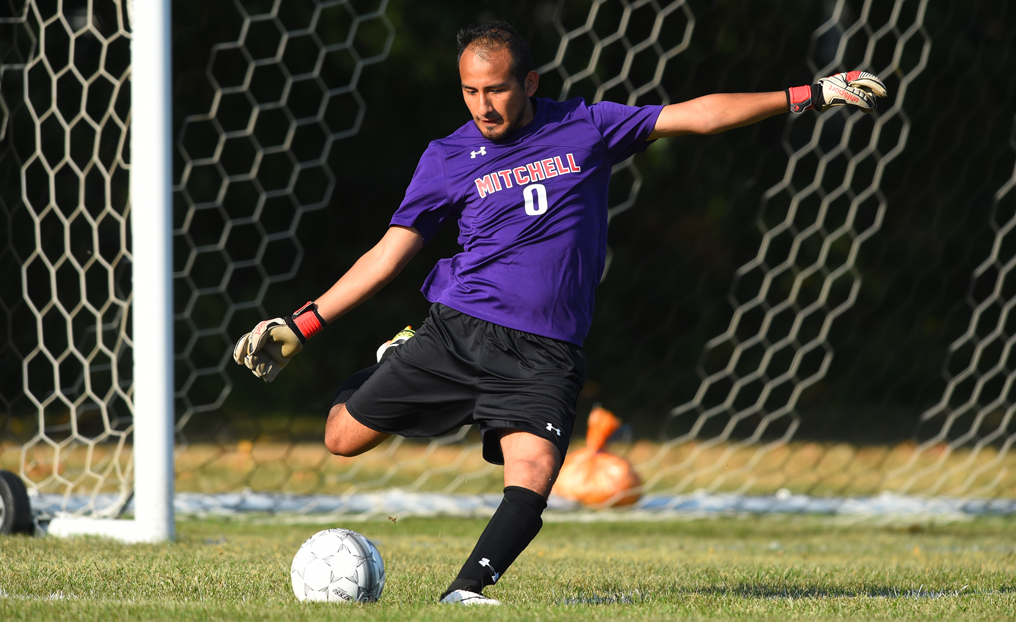 Salve Regina Comes Back to Clip Men's Soccer