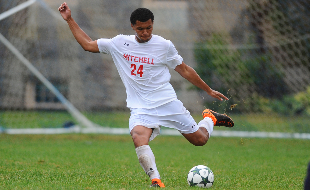 Veliz Named NECC Rookie of the Week