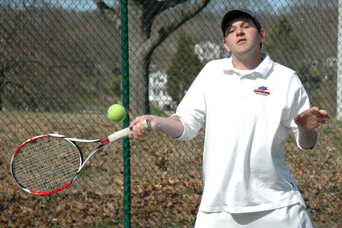 Men's Tennis Hands Lesley 7-2 Loss