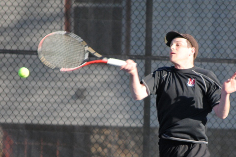 Men's Tennis Tops Becker 7-2