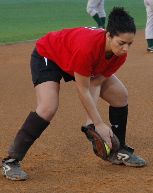 Krolikowski Powers Mariners to Split with Johnson & Wales