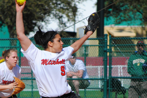 Softball Picks Up First Win Against Saint Joseph