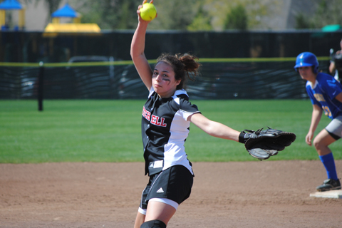 Softball Splits with Lyndon State