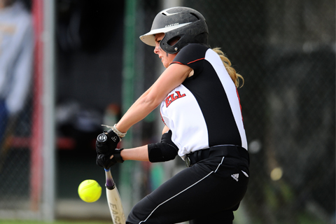Softball Cruises to Sweep at SVC