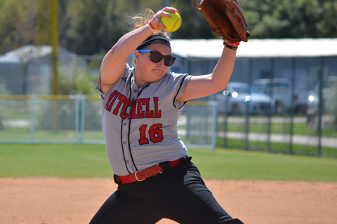 Softball Splits One-Run Games with Norwich