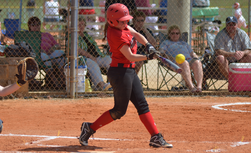 Softball Splits at Fitchburg State; Streak Snapped at 11