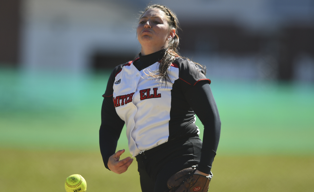 Softball Powers Past Pine Manor