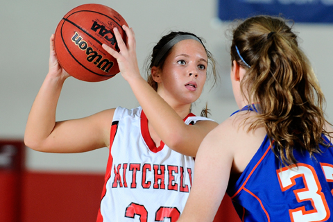 WBB Clinches NECC Berth With Win Over Becker
