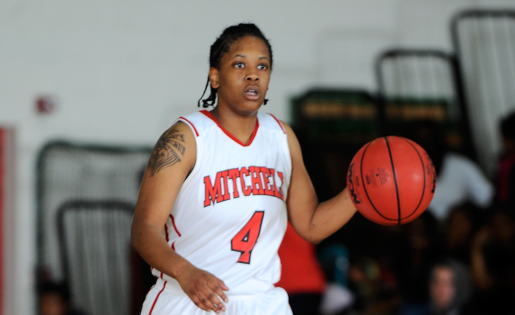 WBB Falls at Elms