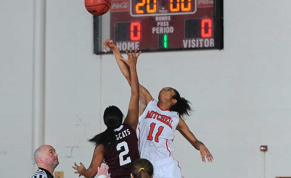 Second Half Spurt Propels WBB Past Newbury