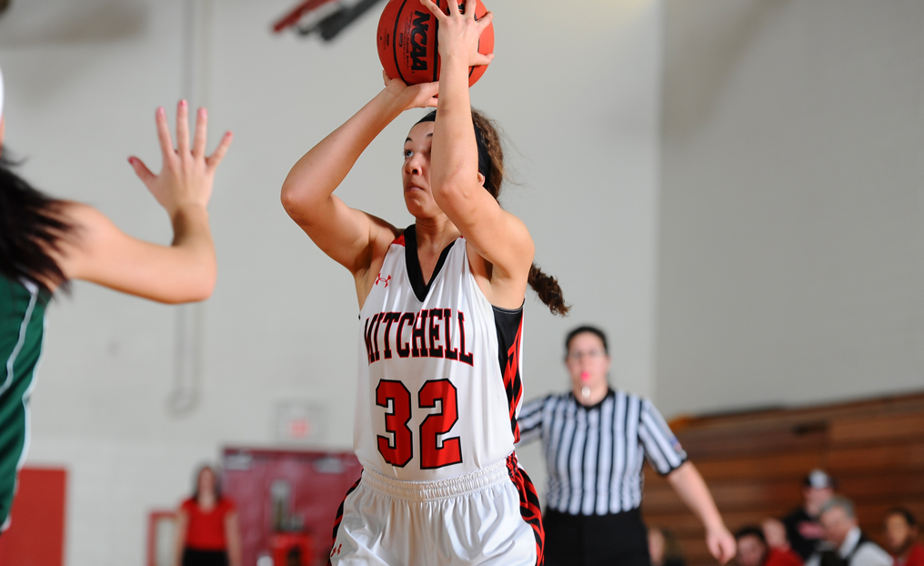WBB Picks Up Big Road Win at Wheelock