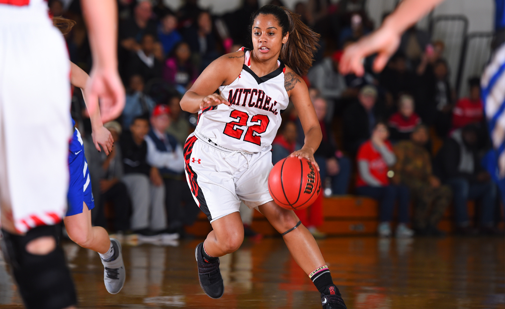 Loss at Trinity Sends WBB Into Winter Break