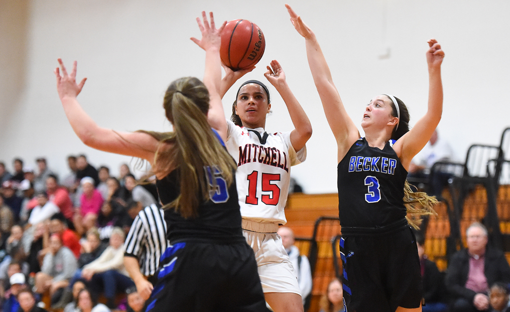 Becker Knocks Out WBB in NECC Semis