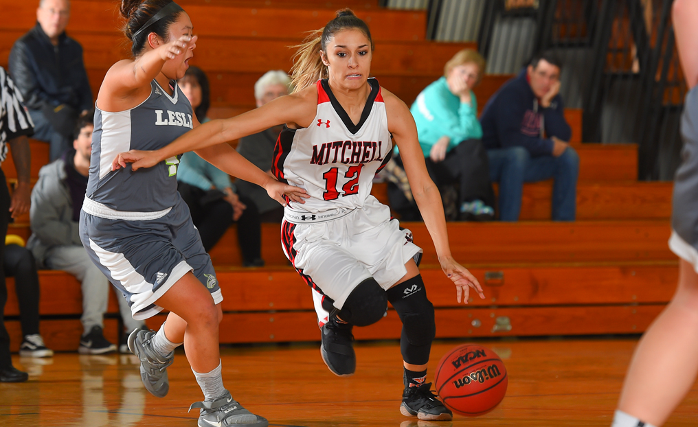 WBB Falls to Newbury