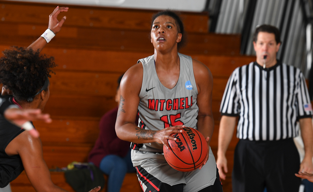 WBB Sprints Past Lesley