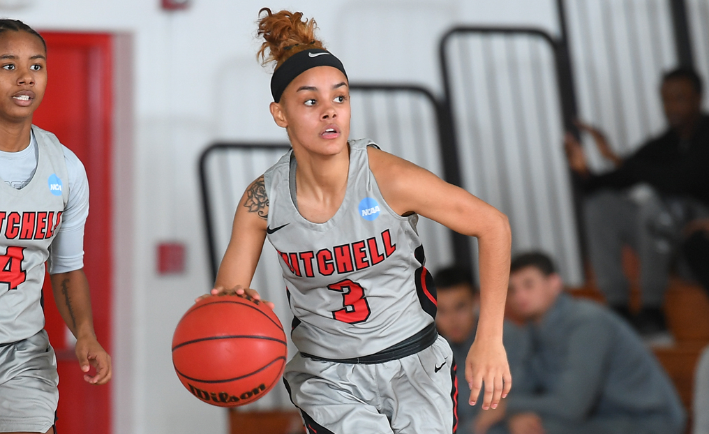 WBB Stays Hot at Pine Manor