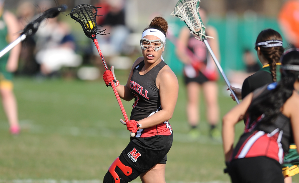 Becker Tops WLAX Behind Late First-Half Flurry