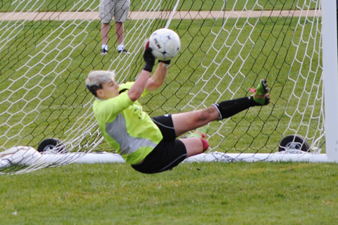Women's Soccer Knocked Out in Penalty Kicks vs. Elms