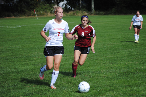 Regis Scores Late to Stop Women's Soccer