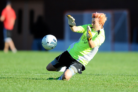 Lesley Sinks Women's Soccer in Second Half