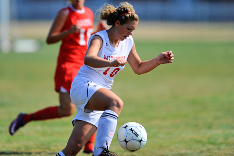 Tough First Half Sinks Women's Soccer