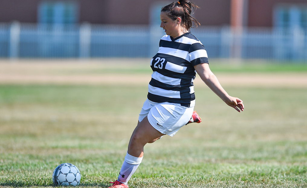Women's Soccer Downs Wheelock to Earn NECC Berth