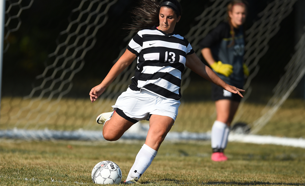 Women's Soccer Blanked at Albertus Magnus