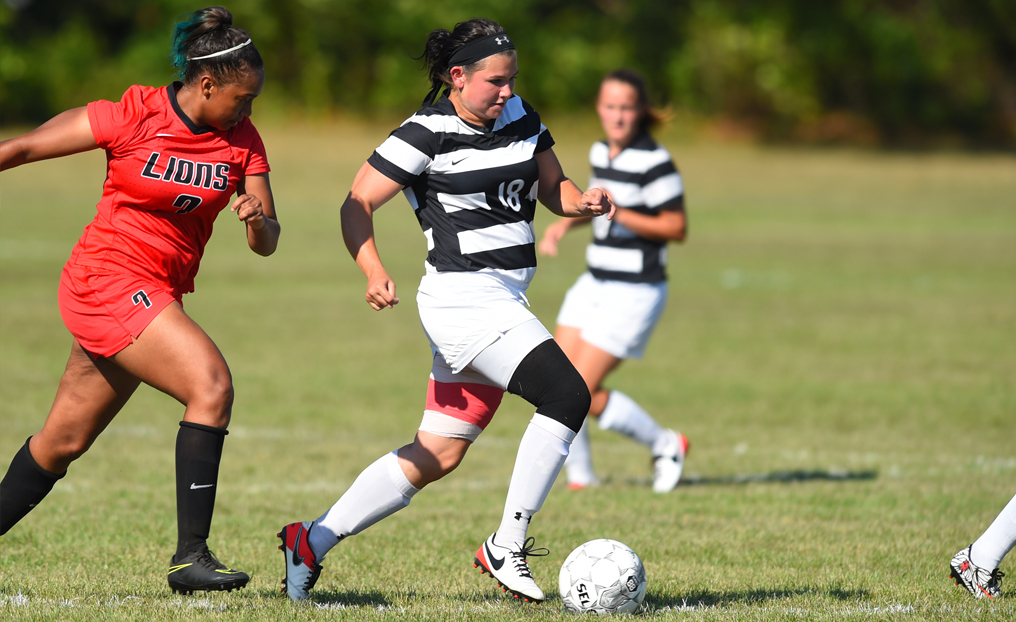 Women's Soccer Falls at Bay Path