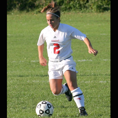 WOMEN'S SOCCER WINS 1-0 OVER BECKER COLLEGE