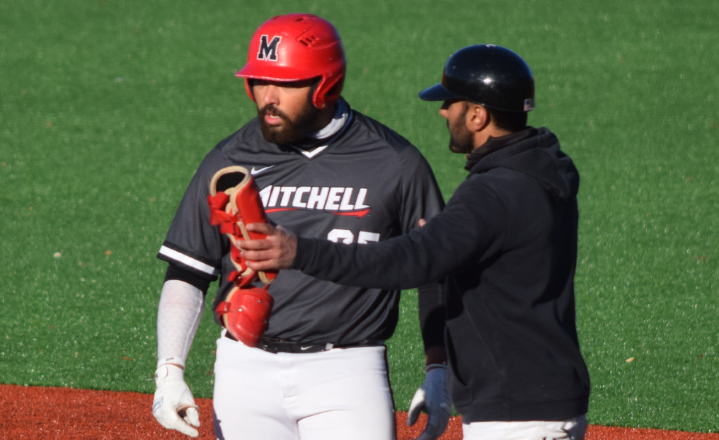 Baseball Completes Sweep of Nichols