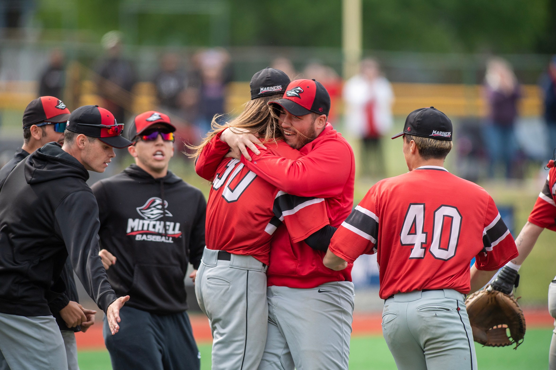 Baseball Rallies Past Tufts in NCAA Regional Opener
