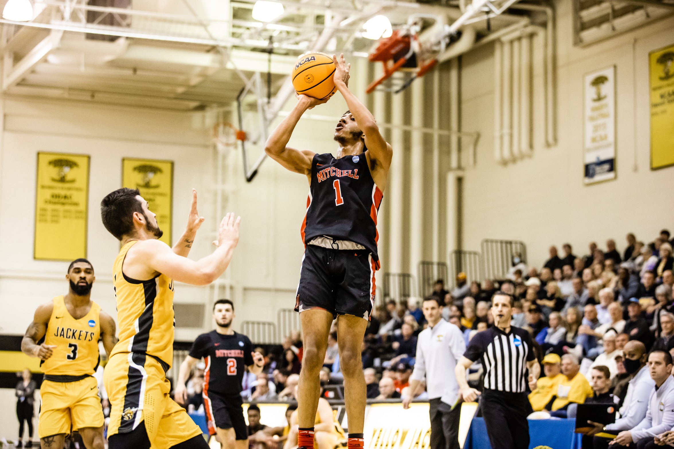 MBB Rallies Past SUNY Maritime