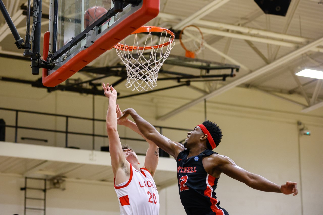MBB Drops Season Opener at Anna Maria