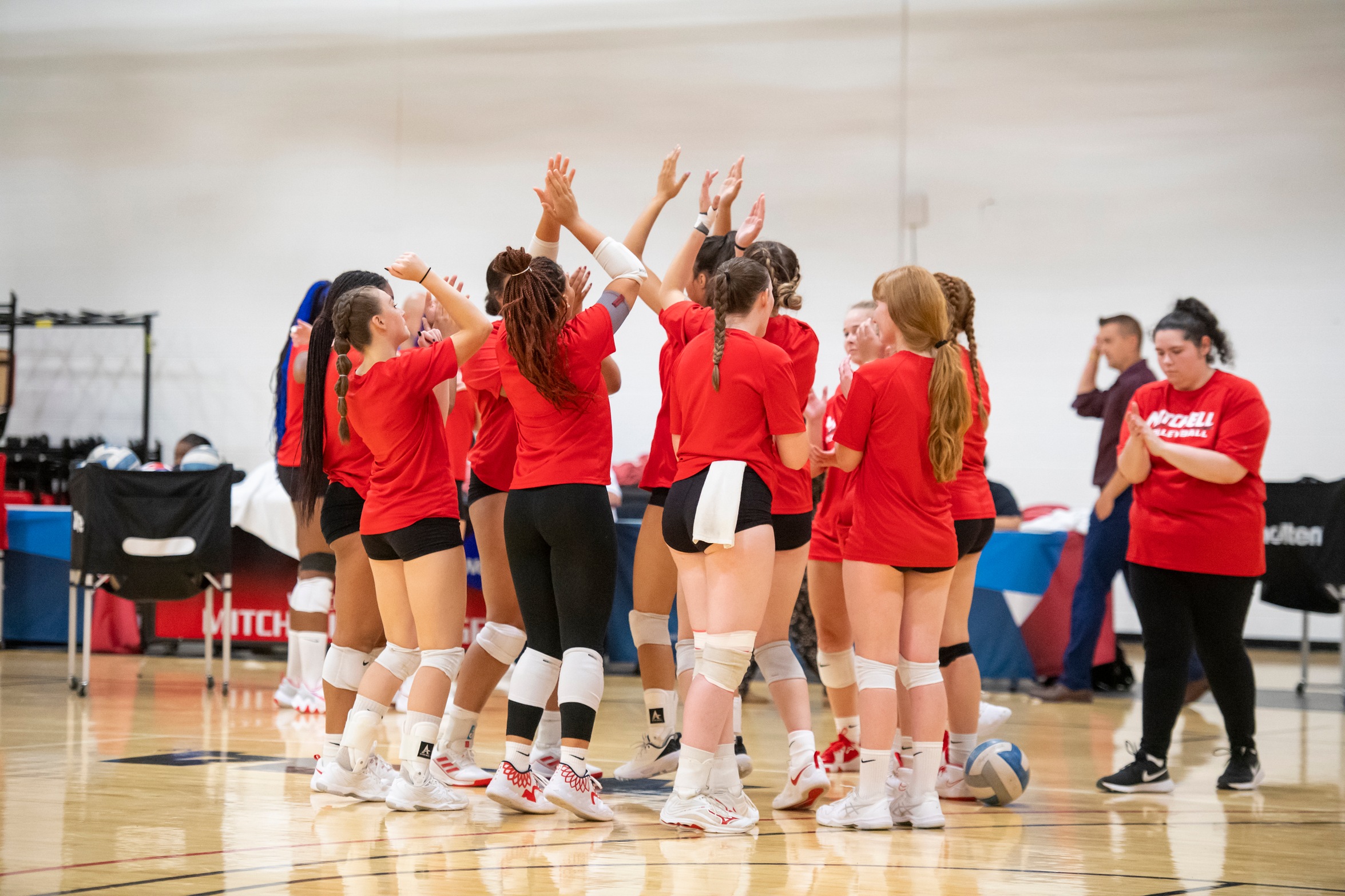 Volleyball Falls 3-0 to ENC