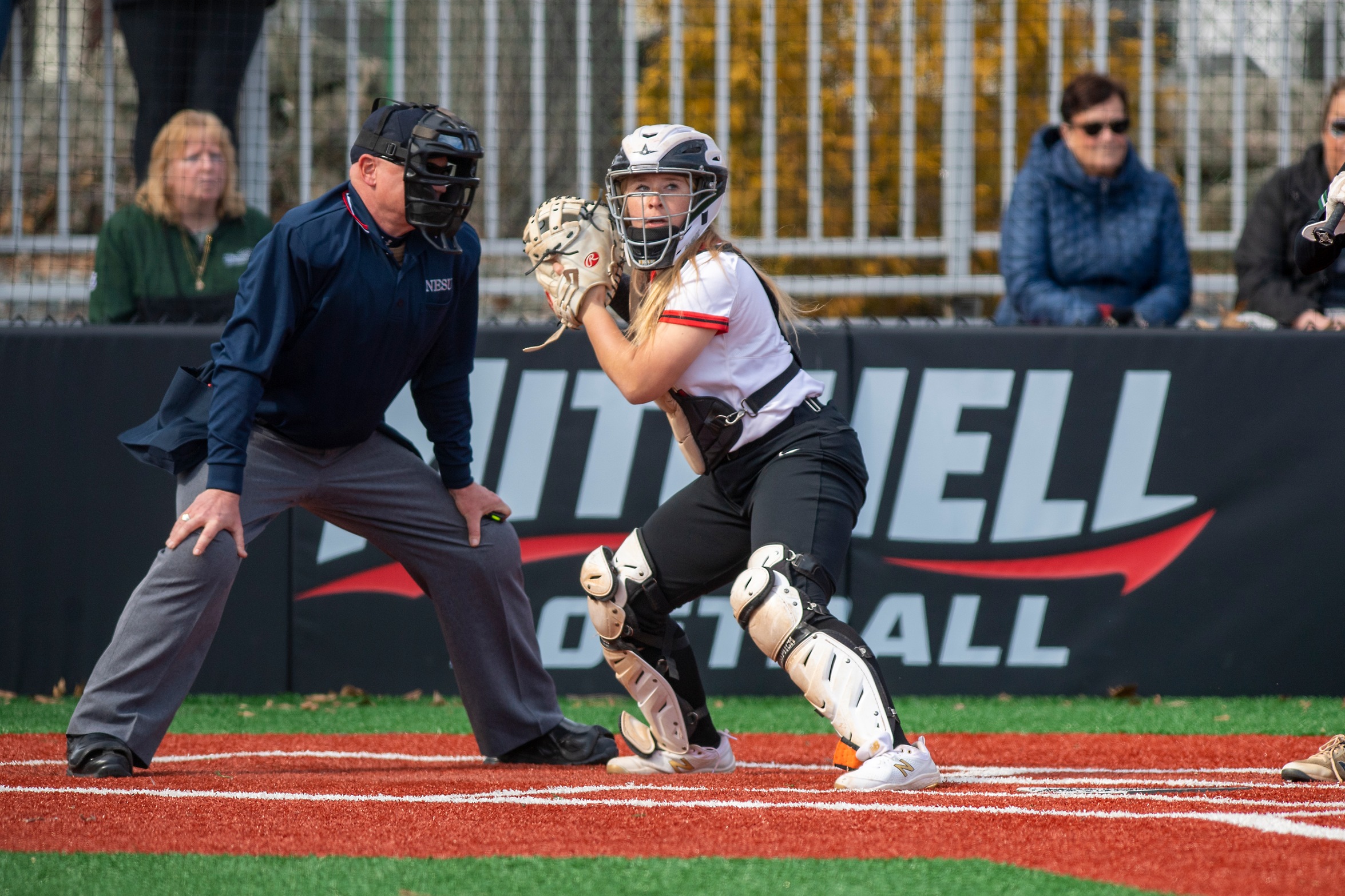 Softball Takes One of Two in Florida Doubleheader