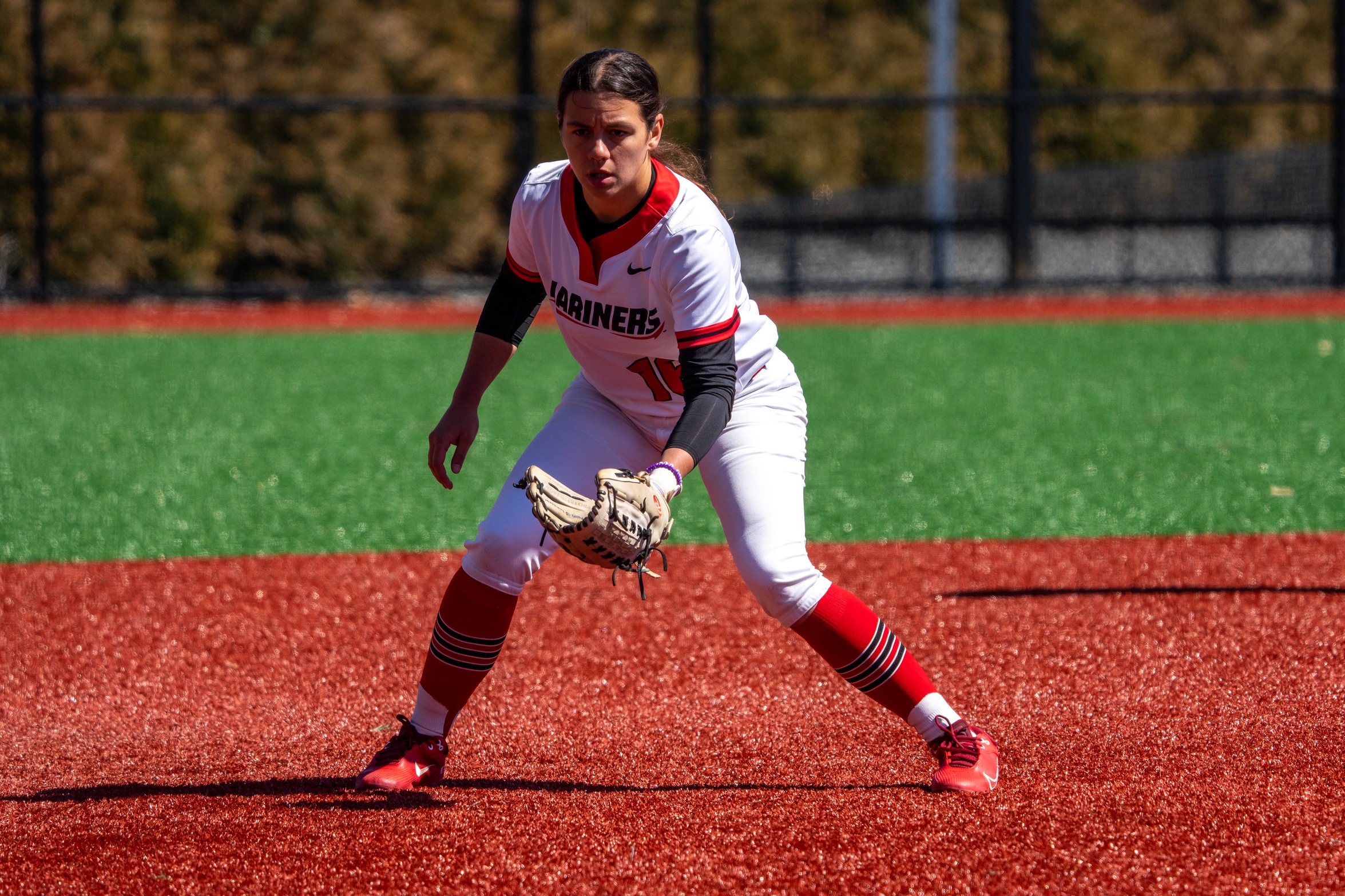 Softball Splits on Third Day in Florida