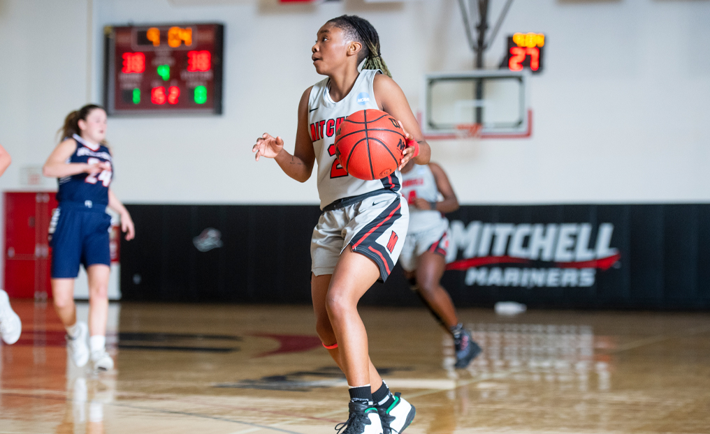 WBB Can't Hold Back Trinity