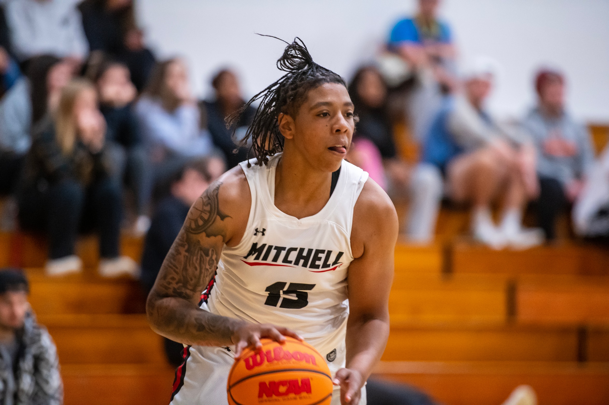 Wiley Grabs 1,000th Rebound as WBB Falls to Brown