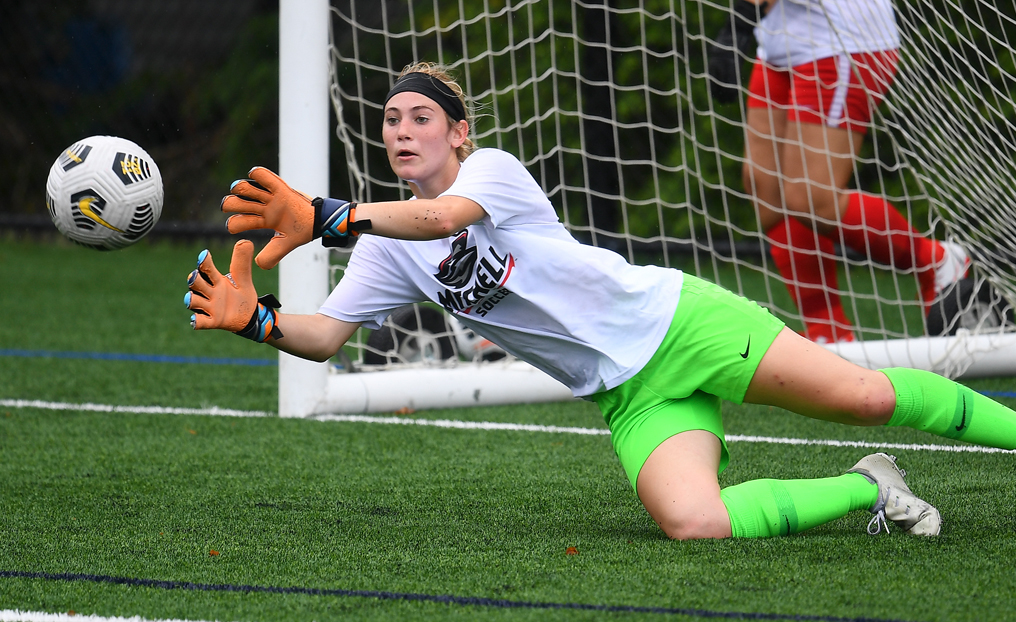 Women's Soccer Falls 1-0 to Albertus Magnus