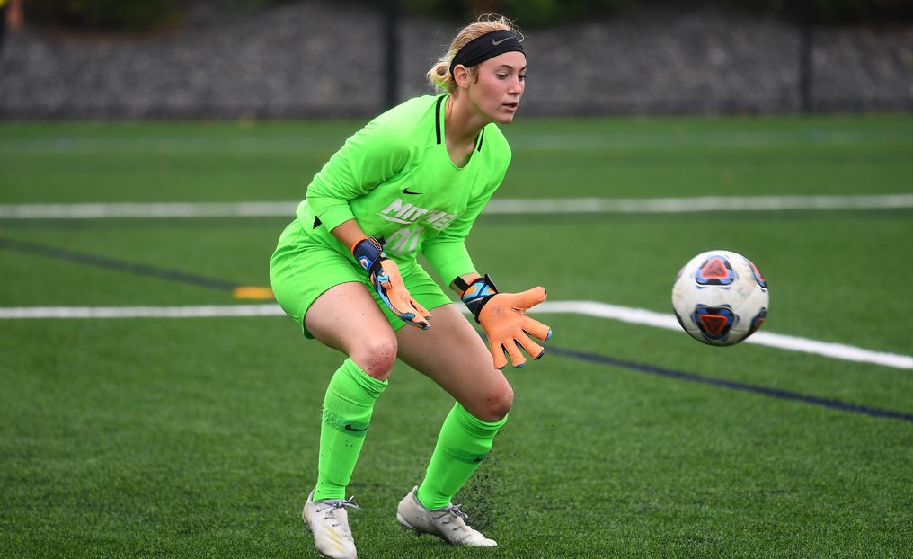 Women's Soccer Battles Dean to Scoreless Draw